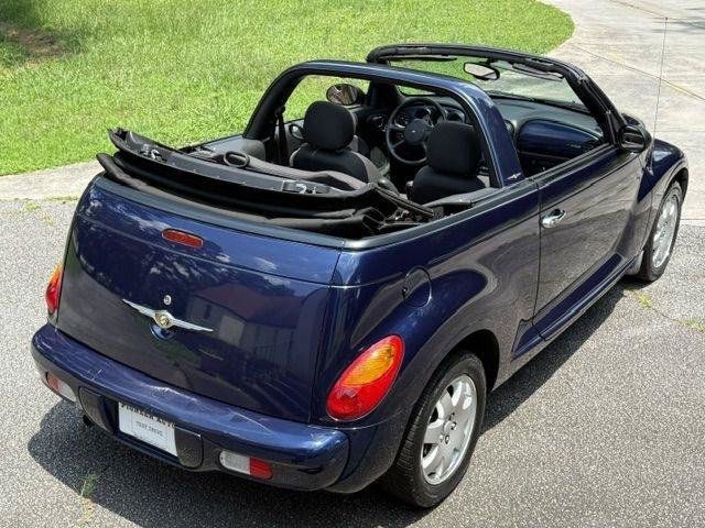 Used 2005 Chrysler PT Cruiser Convertible FWD image 3