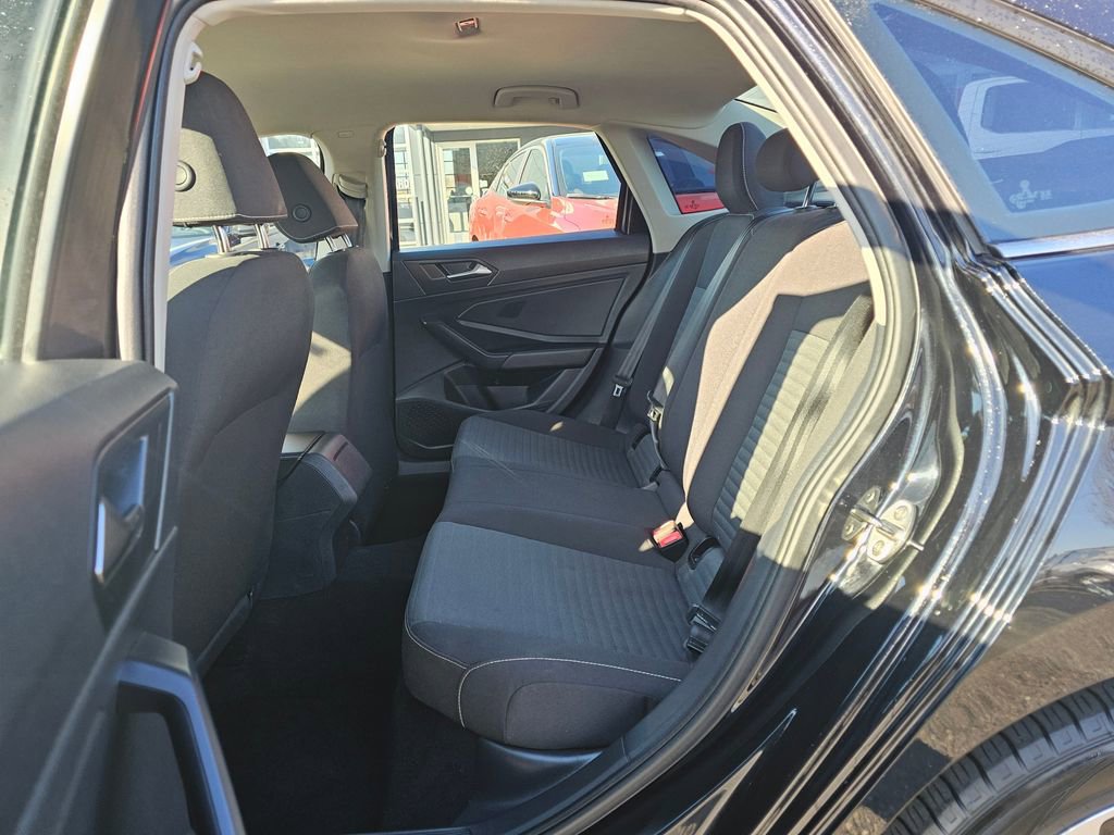 Used 2025 Volkswagen Jetta S image 13