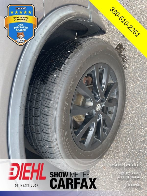 Used 2017 Nissan Rogue SV w/ Midnight Edition Package image 12