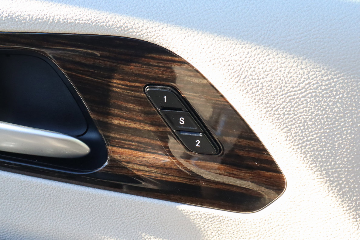 Used 2023 Chrysler Pacifica Limited image 15