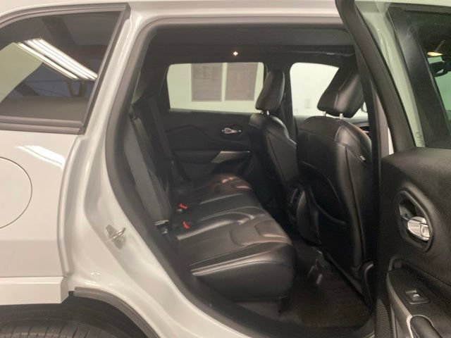 Used 2021 Jeep Cherokee High Altitude AWD/4WD image 27