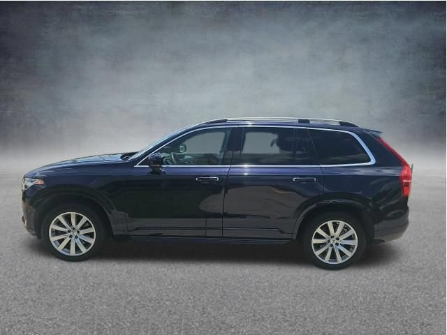Used 2017 Volvo XC90 T6 Momentum w/ Vision Package AWD/4WD image 4