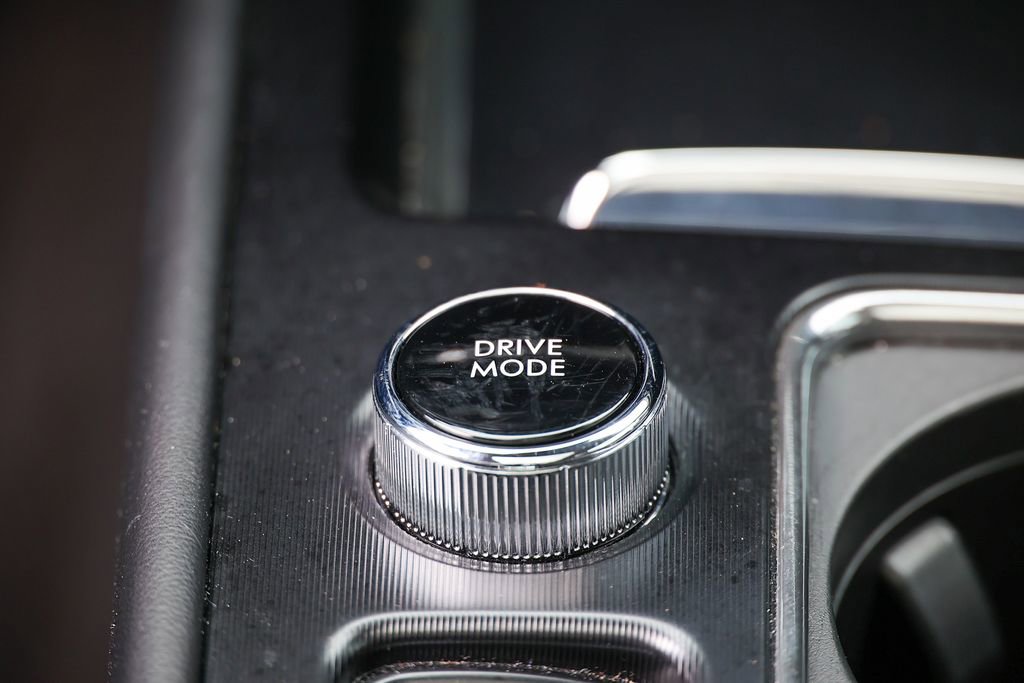 Used 2025 Lincoln Corsair Grand Touring w/ Jet Appearance Package image 13