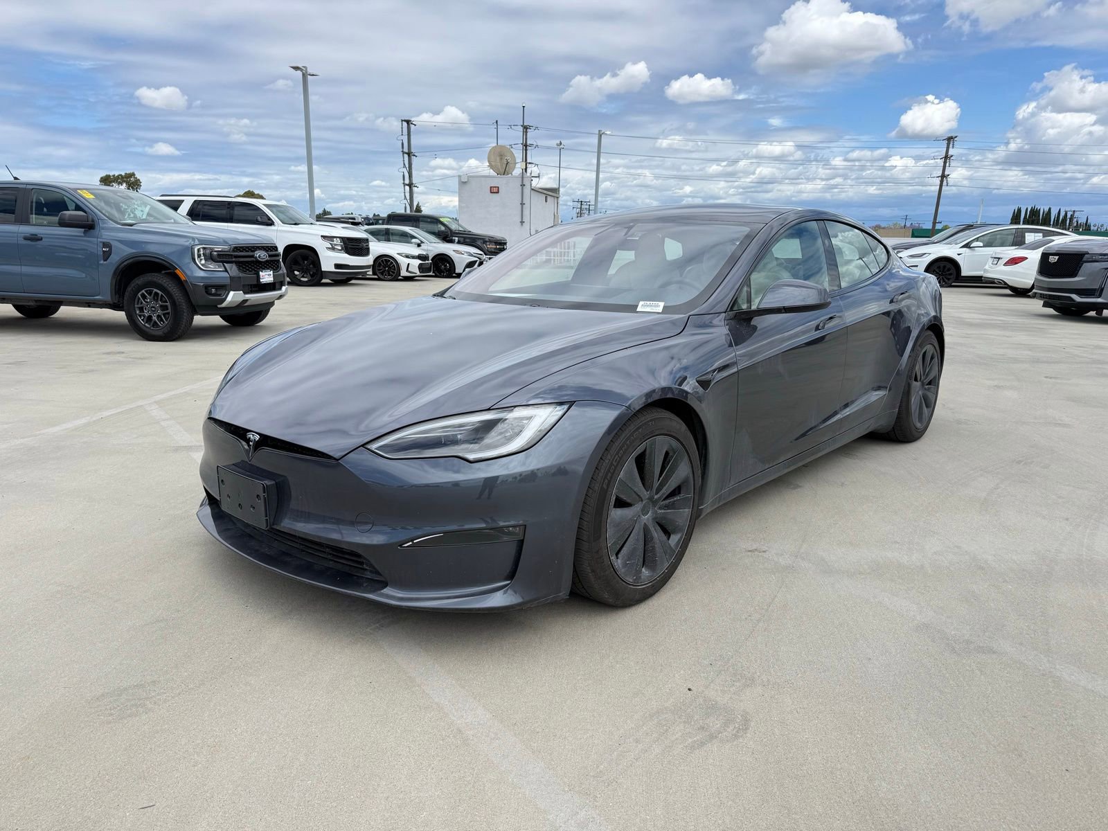 Used 2023 Tesla Model S Standard Range AWD/4WD image 1