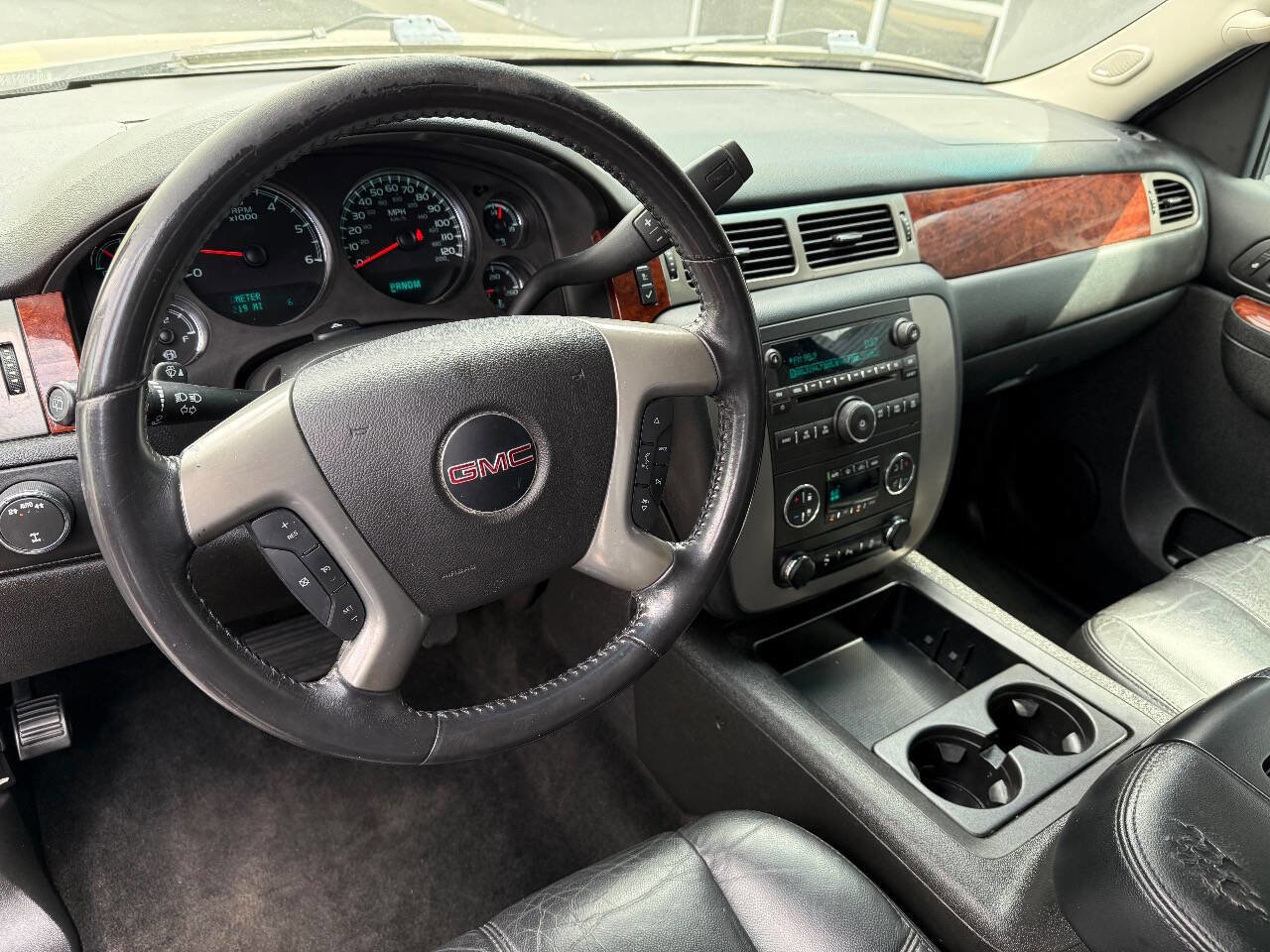 Used 2014 GMC Yukon SLT image 13