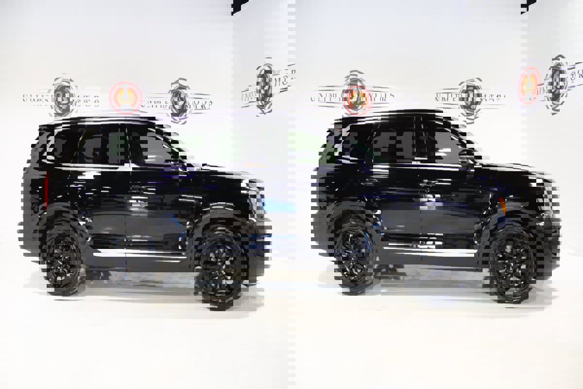 Used 2023 Kia Telluride S image 5