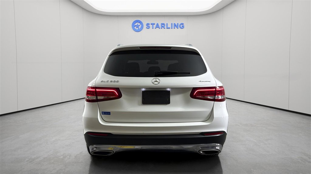 Used 2017 Mercedes-Benz GLC 300 4MATIC image 7