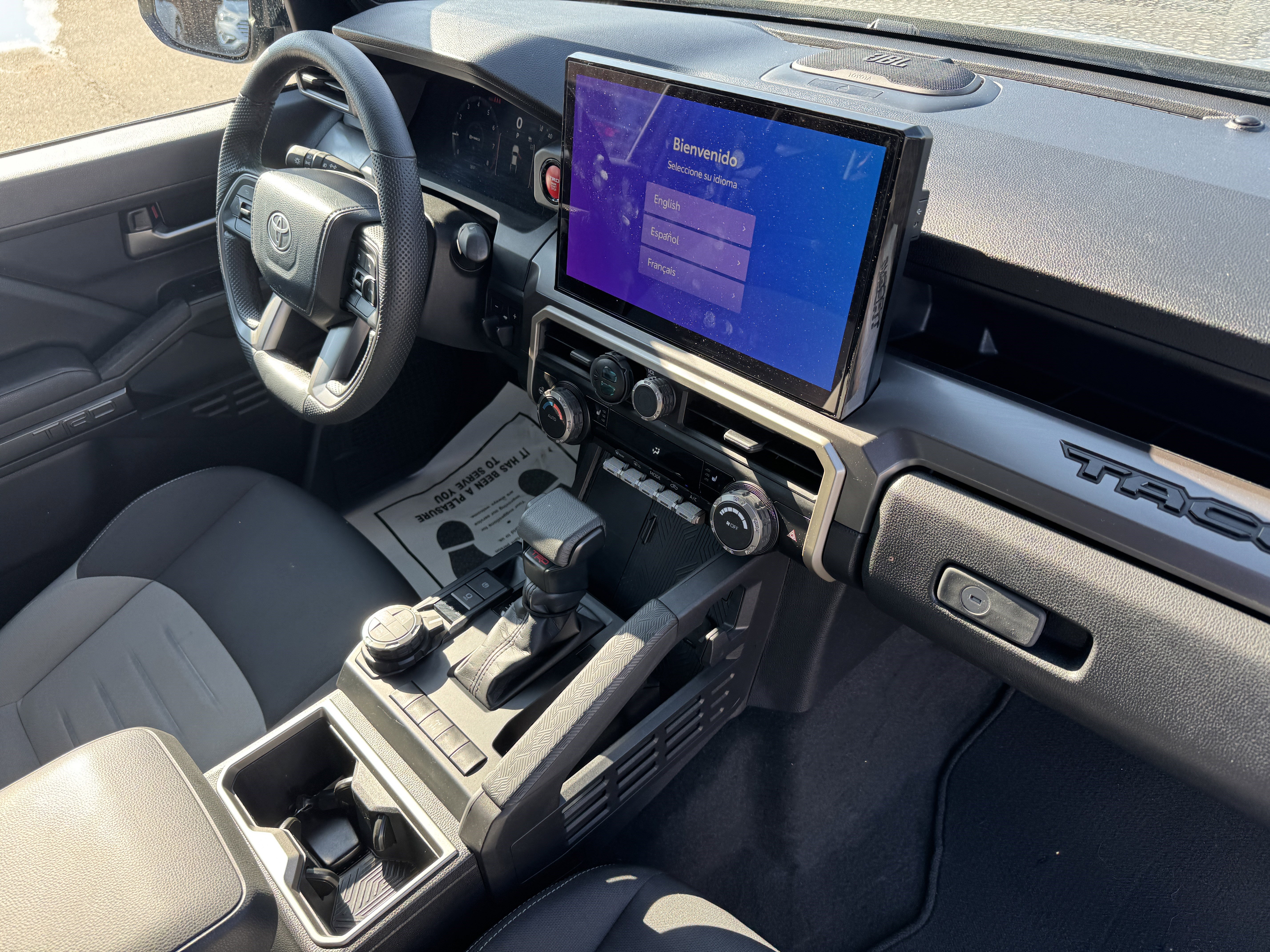 Certified 2024 Toyota Tacoma TRD Off-Road w/ TRD Off Road Upgrade Package AWD/4WD image 19