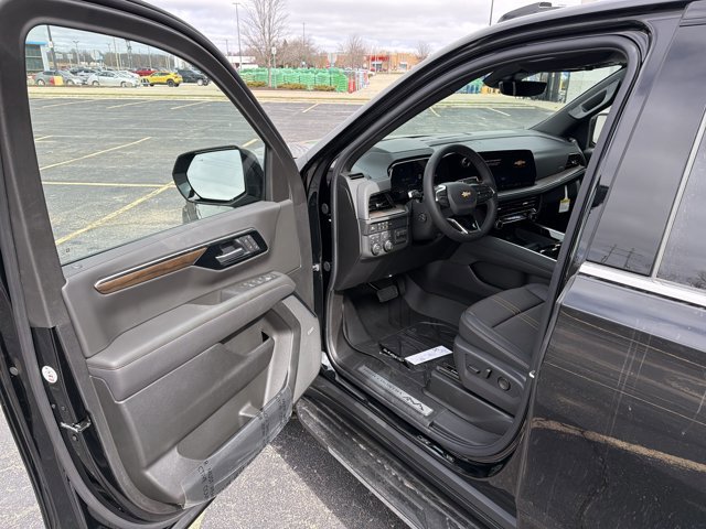New 2026 Chevrolet Suburban High Country AWD/4WD image 8