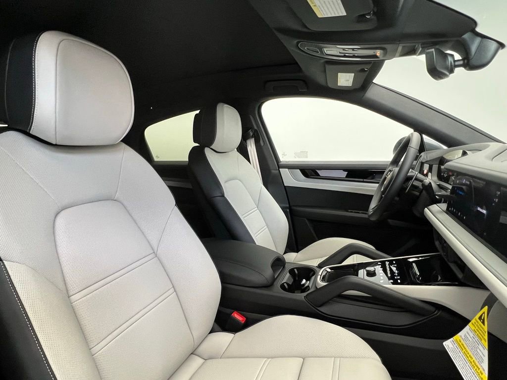 New 2026 Porsche Cayenne E-Hybrid Coupe image 18