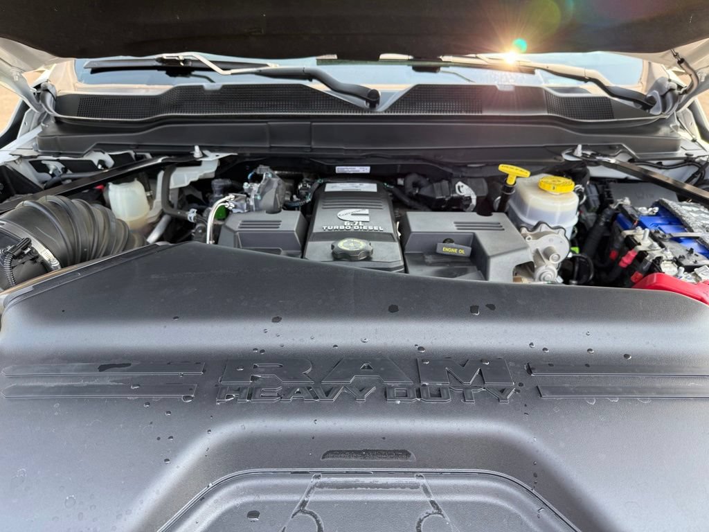 Used 2019 RAM 3500 Laramie AWD/4WD image 10