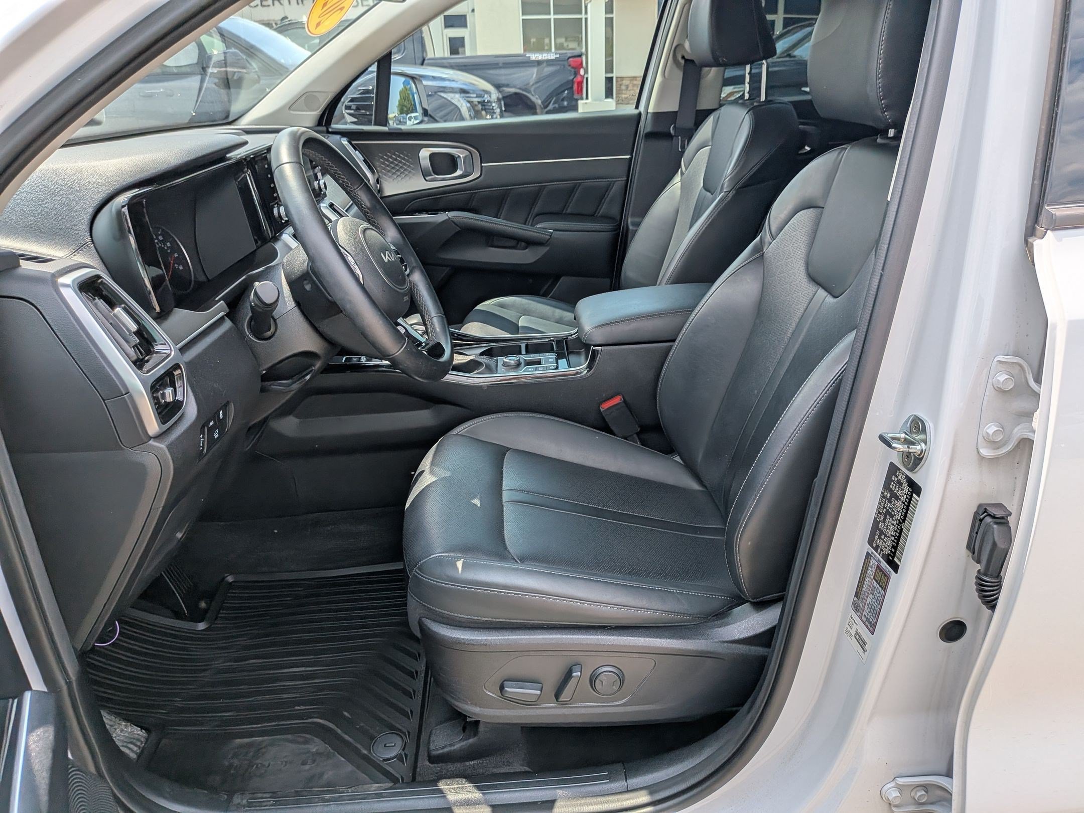 Certified 2022 Kia Sorento SX AWD/4WD image 25
