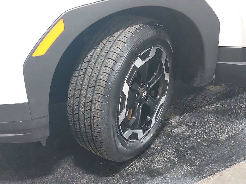 Certified 2025 Hyundai Santa Fe SEL image 34