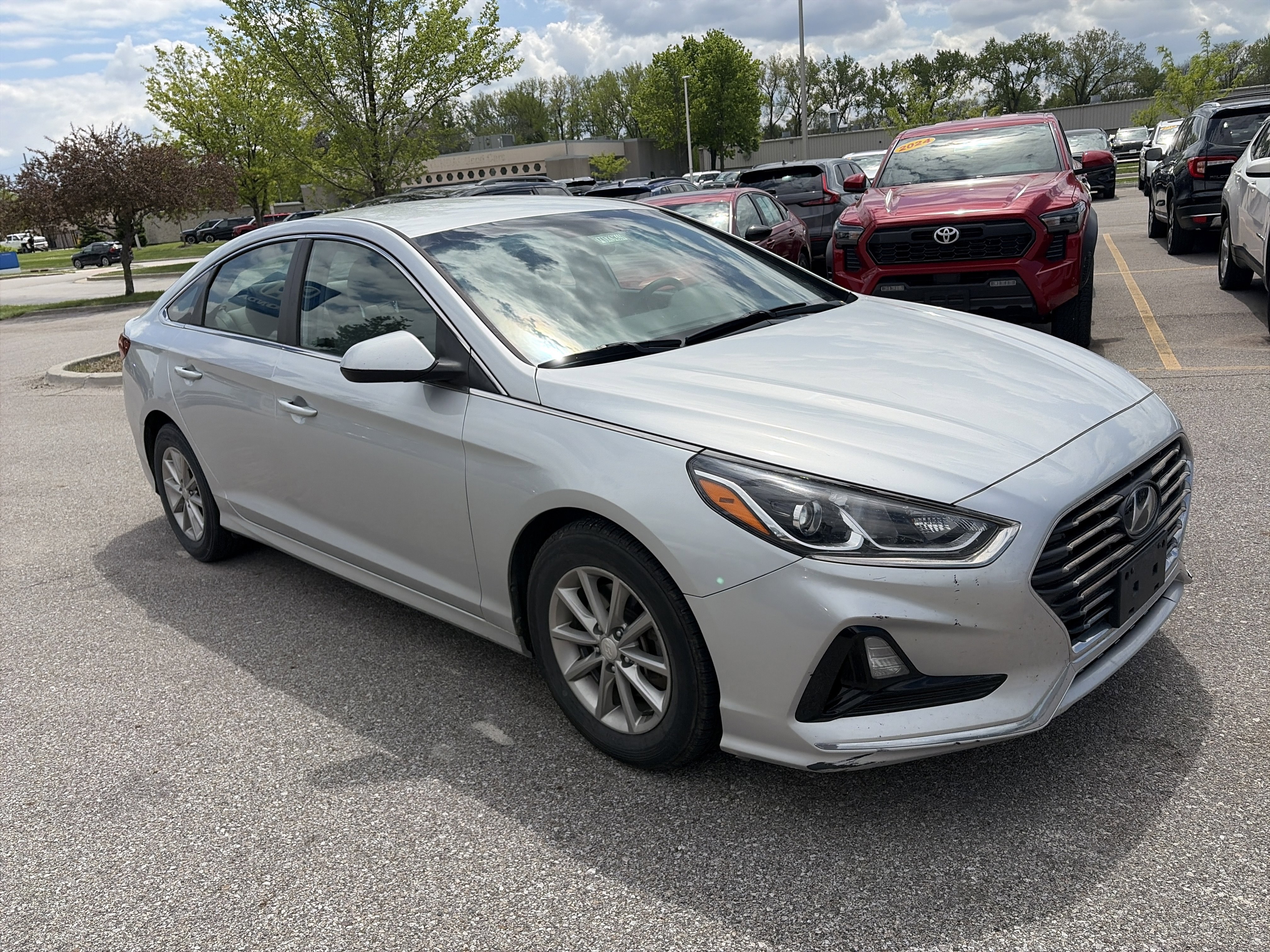 Used 2018 Hyundai Sonata SE FWD image 3