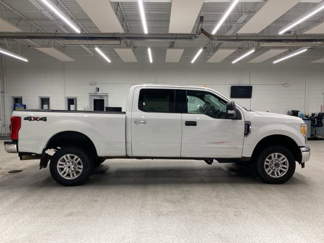 Used 2017 Ford F350 XLT AWD/4WD image 4