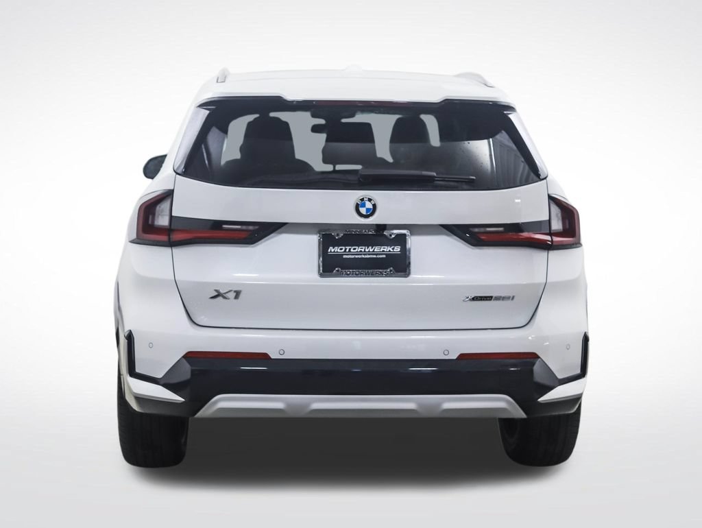 Used 2026 BMW X1 xDrive28i w/ Convenience Package AWD/4WD image 5