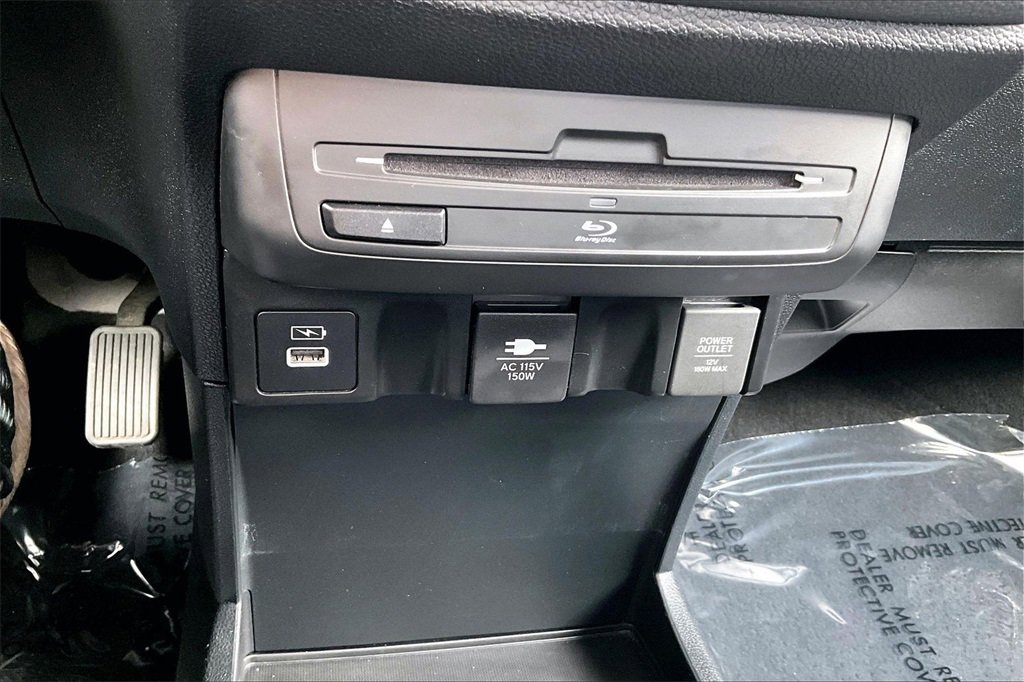 Used 2023 Honda Odyssey Touring image 15