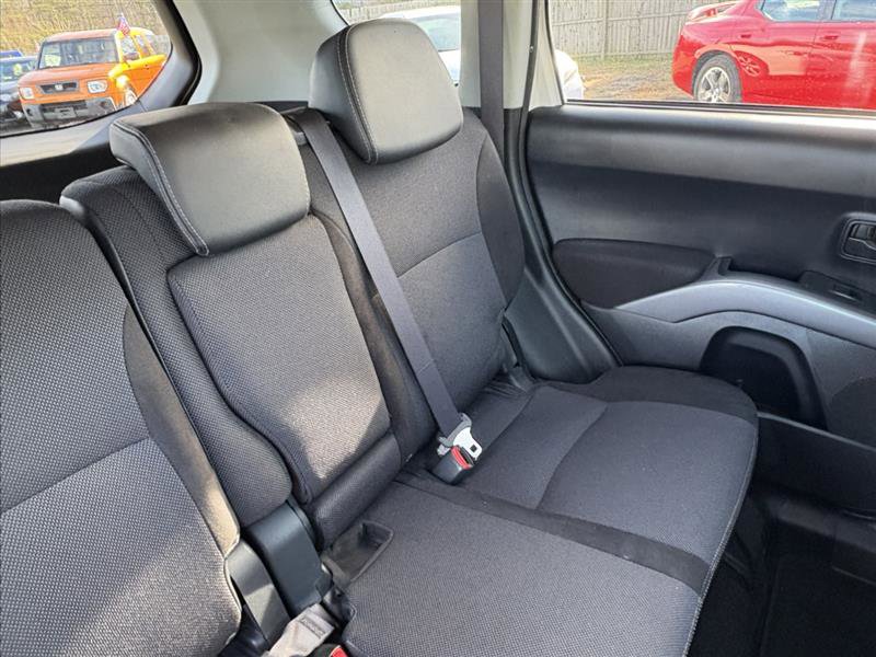Used 2008 Mitsubishi Outlander SE image 14