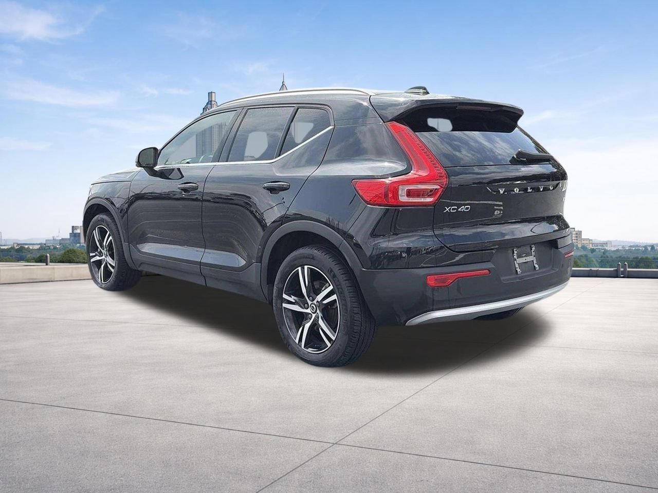 Used 2025 Volvo XC40 B5 Core AWD/4WD image 24