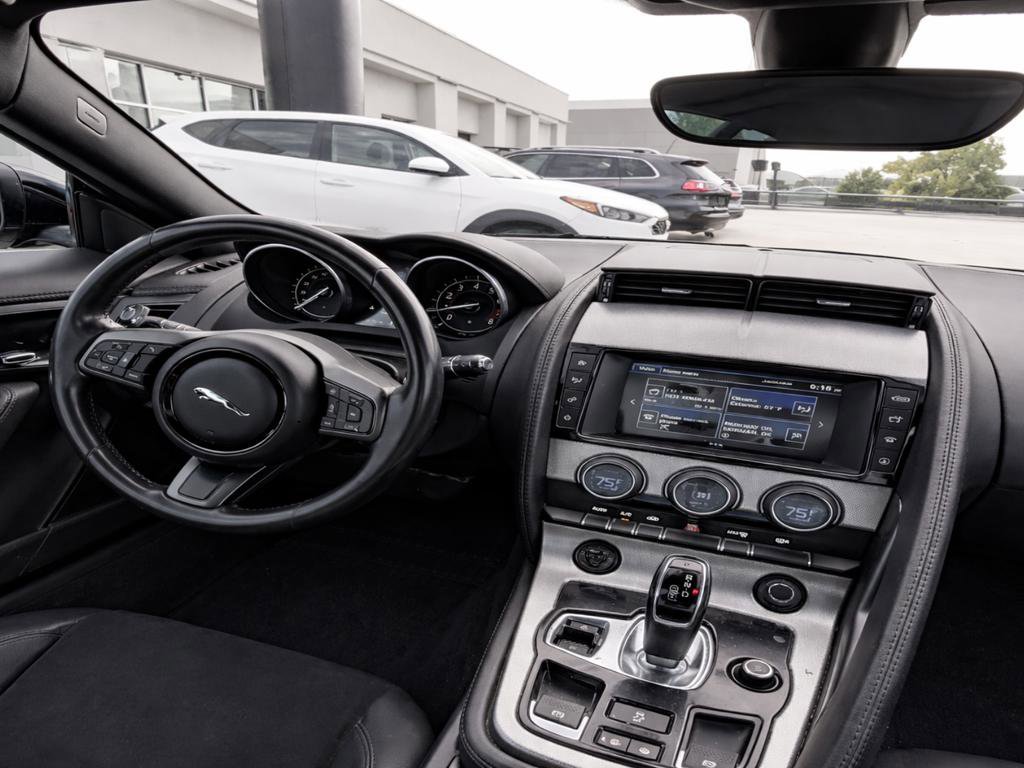 Used 2017 Jaguar F-TYPE Coupe RWD image 10