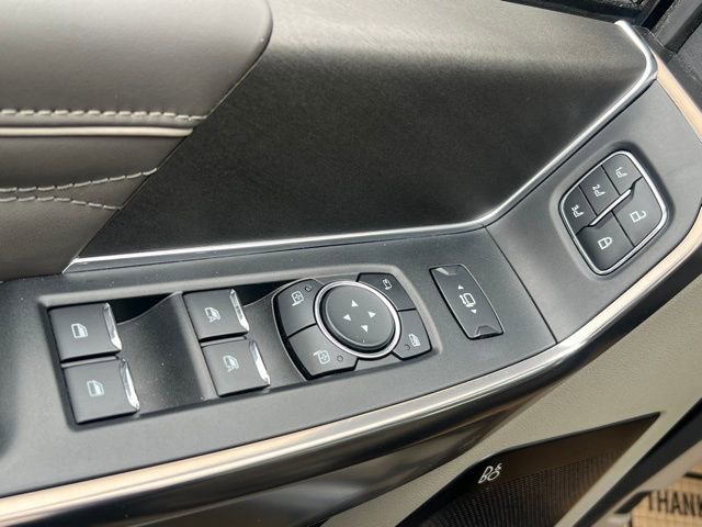 Used 2025 Ford F350 Platinum w/ Platinum Plus Package image 17