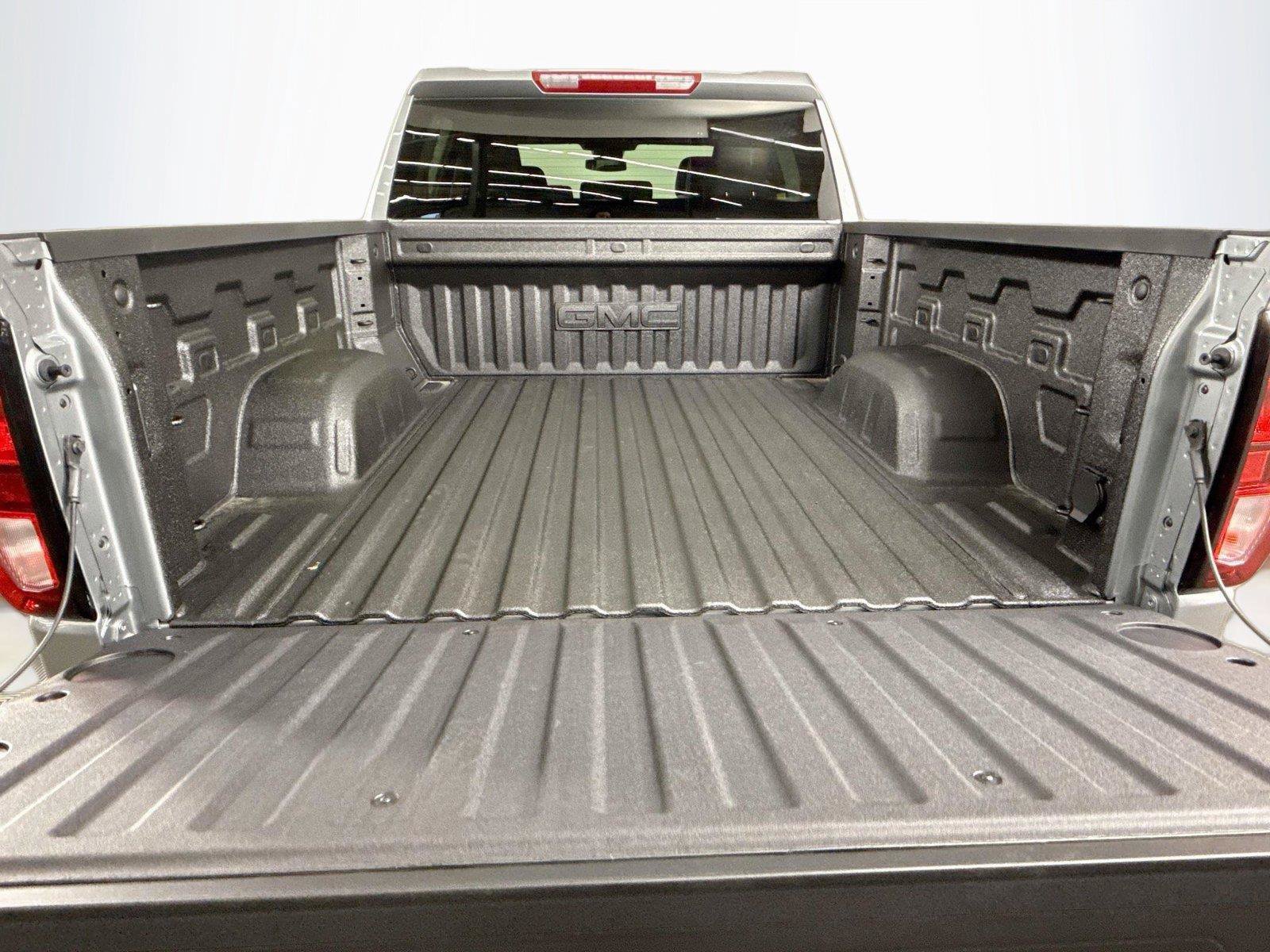 New 2026 GMC Sierra 1500 Elevation w/ Elevation Select Package AWD/4WD image 18