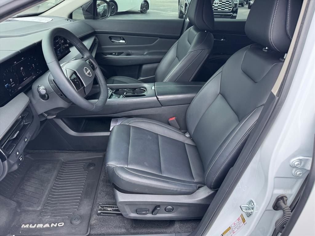 Used 2025 Nissan Murano SV FWD image 13
