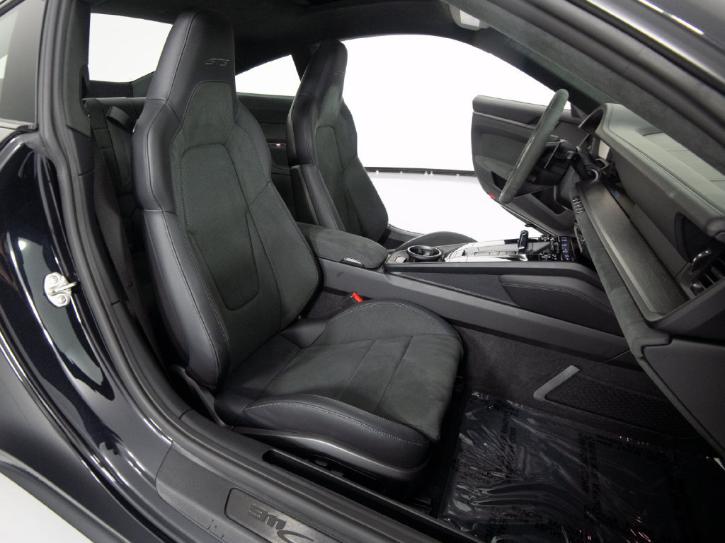 Certified 2025 Porsche 911 Carrera 4 GTS AWD/4WD image 39