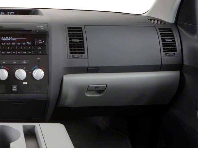 Used 2010 Toyota Tundra 4x4 CrewMax image 14