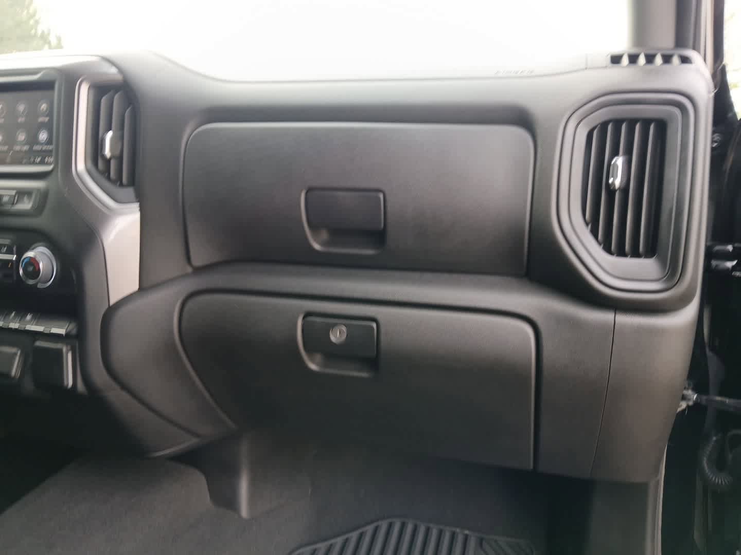 Used 2024 Chevrolet Silverado 2500 Custom w/ Custom Convenience Package image 46