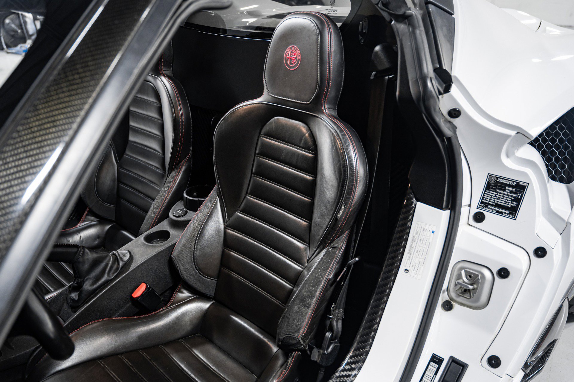 Used 2018 Alfa Romeo 4C Spider RWD image 16