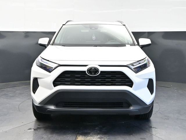 Used 2022 Toyota RAV4 XLE w/ Convenience Package video 2