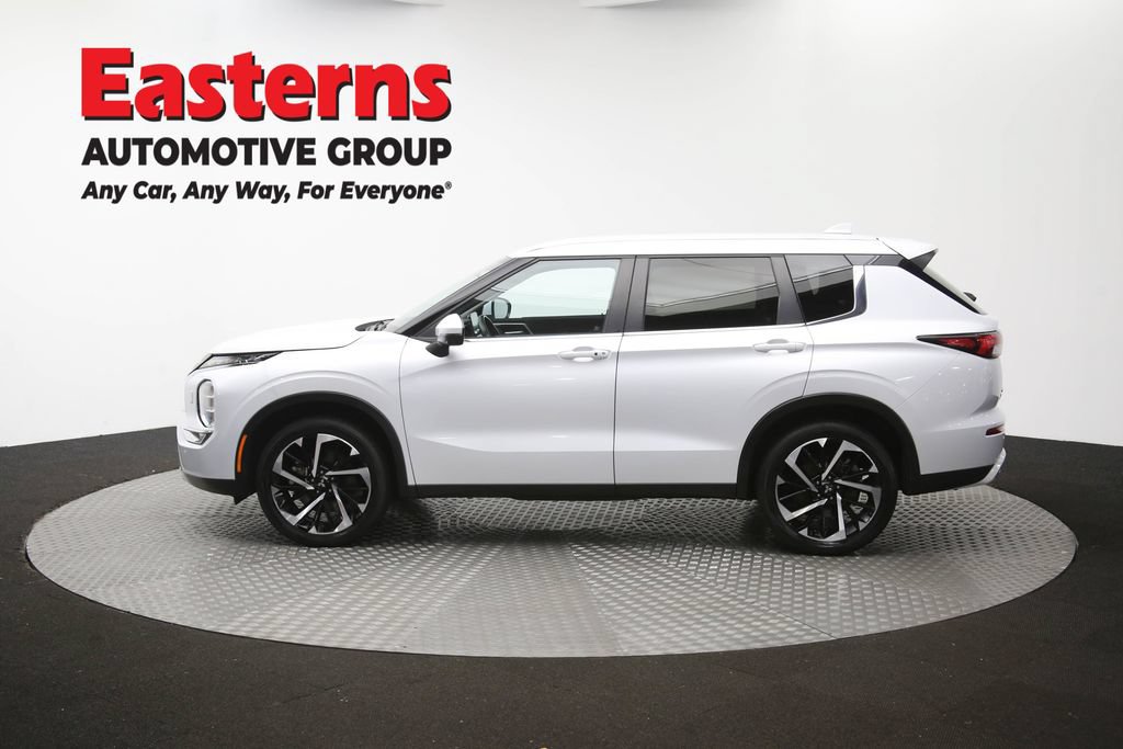 Used 2024 Mitsubishi Outlander SE AWD/4WD image 61