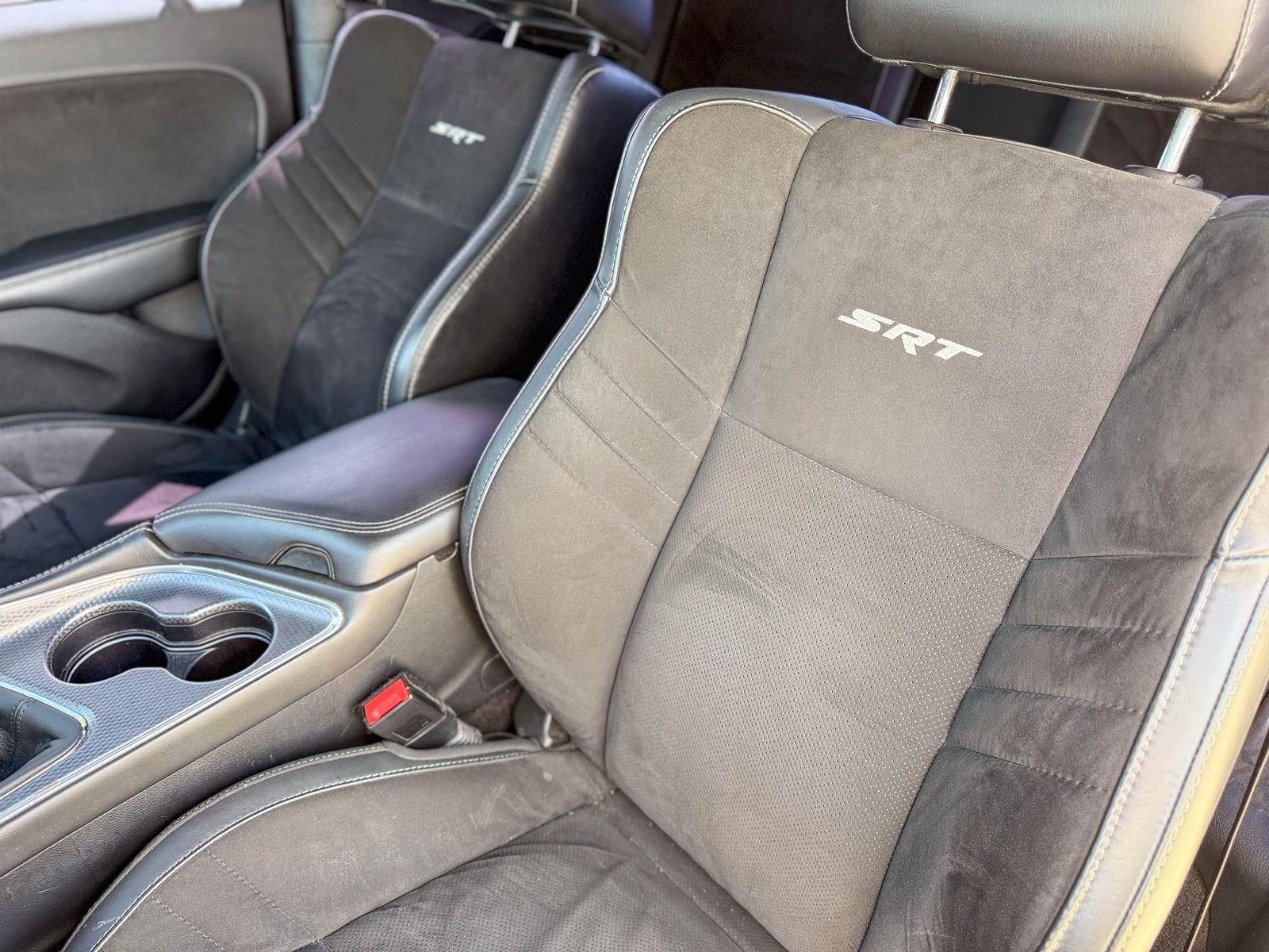 Used 2015 Dodge Challenger SRT Hellcat image 13