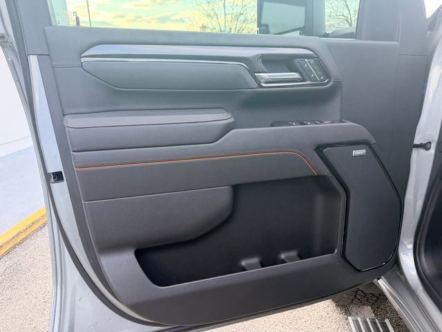Used 2025 GMC Sierra 2500 AT4 w/ AT4 Premium Plus Package image 12