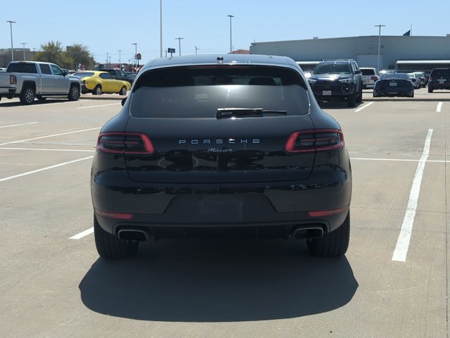 Used 2017 Porsche Macan AWD/4WD image 6
