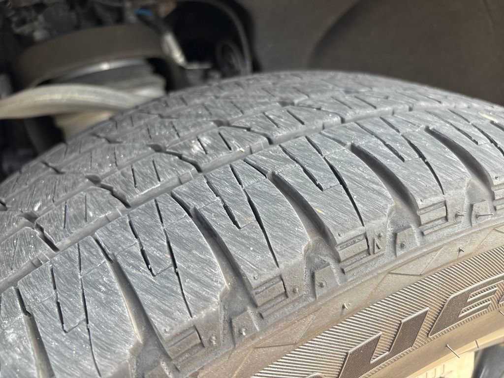 Used 2023 GMC Yukon Denali Ultimate image 32