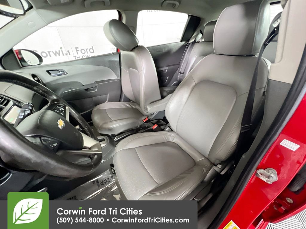 Used 2015 Chevrolet Sonic LTZ FWD image 23