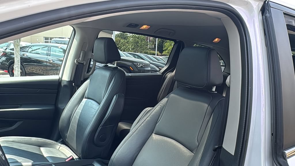Certified 2025 Honda Odyssey EX-L image 11