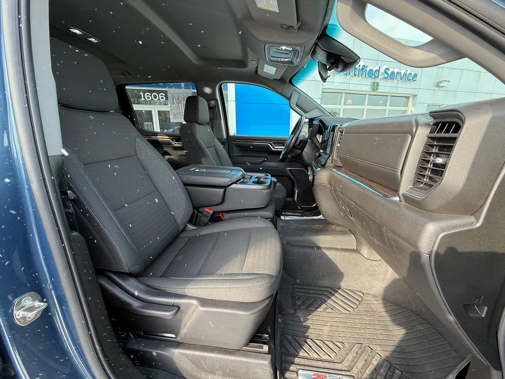 Certified 2024 Chevrolet Silverado 1500 RST w/ Z71 Off-Road Package image 32