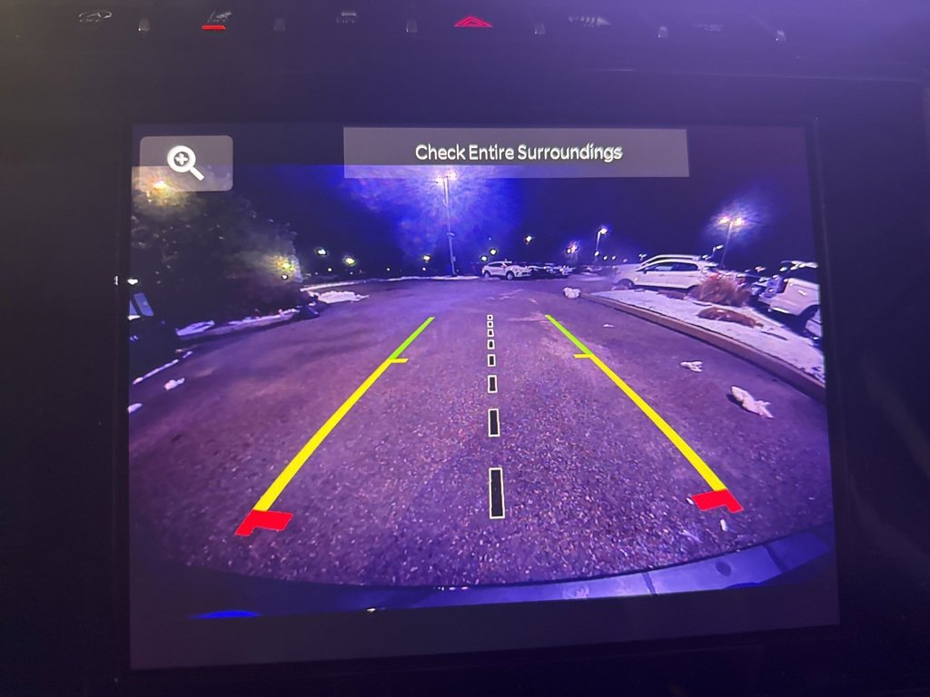 Used 2024 Jeep Grand Cherokee Laredo X image 11