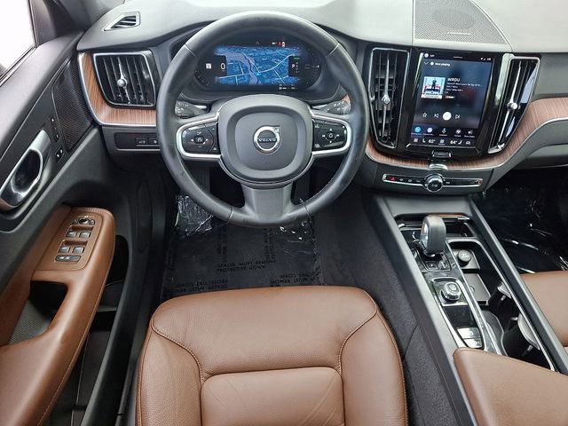 Used 2023 Volvo XC60 T8 Plus w/ Protection Package Premier AWD/4WD image 13