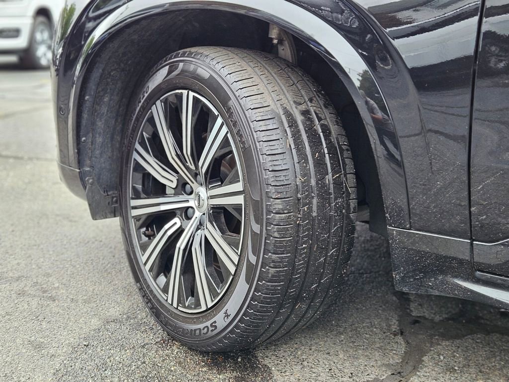 Used 2023 Volvo XC90 B6 Plus w/ Protection Package Premier image 28