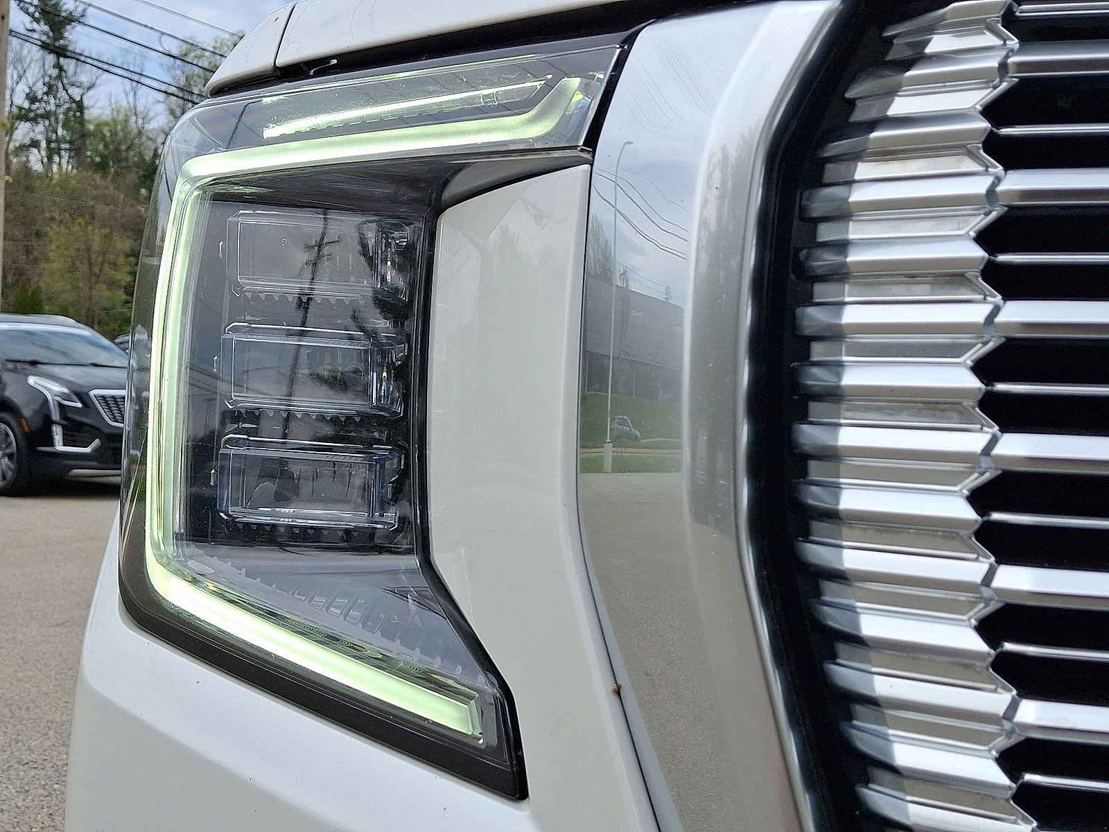 Used 2023 GMC Yukon Denali AWD/4WD image 28