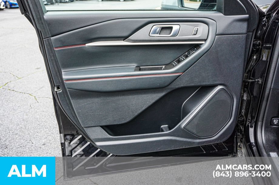 Used 2025 Ford Explorer ST-Line AWD/4WD image 49