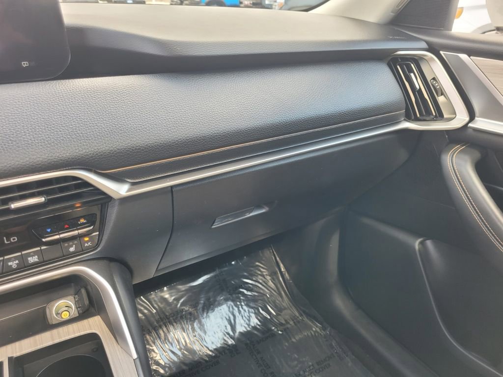 Certified 2024 MAZDA CX-90 Plug-In Hybrid w/ Preferred AWD/4WD image 29