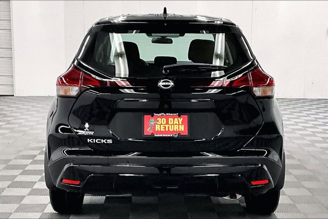 New 2025 Nissan Kicks Play S image 5