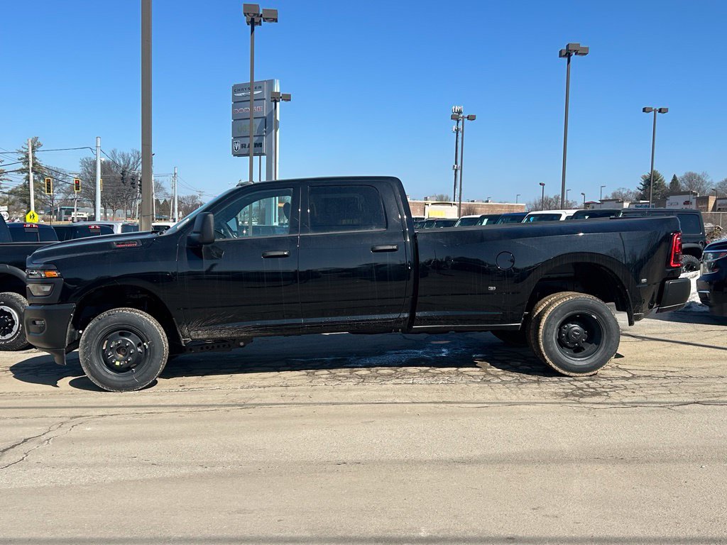 New 2026 RAM 3500 Tradesman AWD/4WD image 10