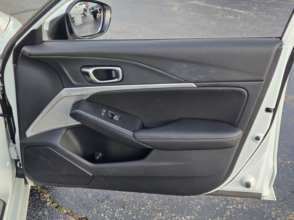 Used 2025 Acura Integra A-Spec w/ Technology Package FWD image 5