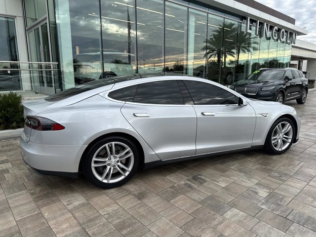 Used 2013 Tesla Model S image 2